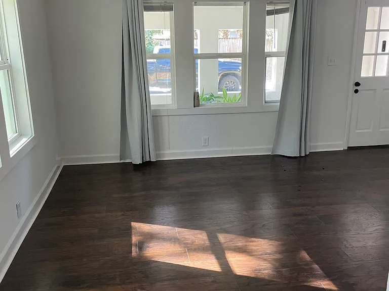 21 Nesmith Ave — Photo 18