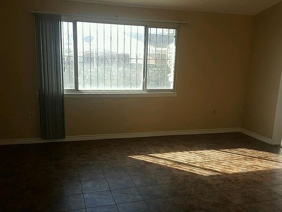 3rd image of 3604 Comstock Ct