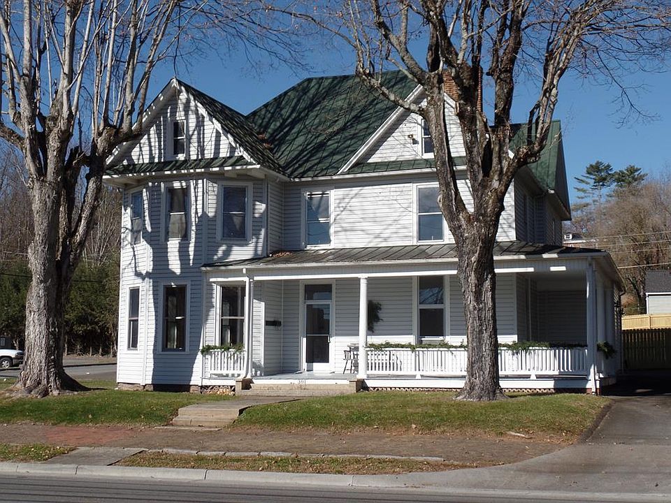 1st image of 301 E Valley St