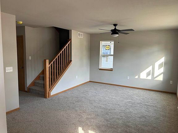 5th image of 1321 W Shirland Ave