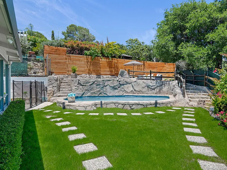 964 Garcia Rd — Photo 8
