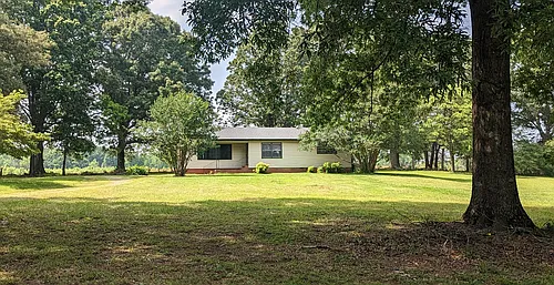 228 Cameron Rd Photo 1