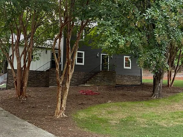6454 Harbor Master Dr, Hixson, TN 37343