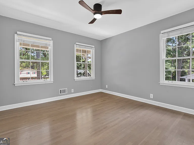 4854 Springfield Dr — Photo 49