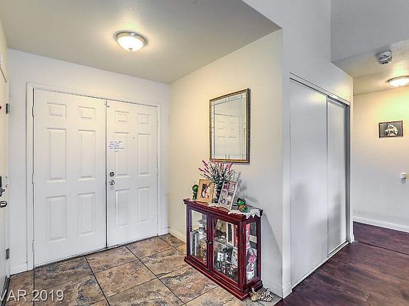 4th image of 5697 Halvern Ave
