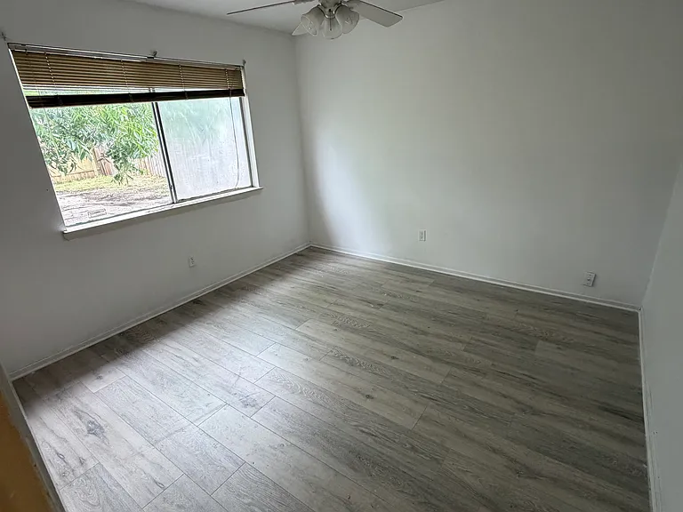 7607 Brookleaf Dr — Photo 11