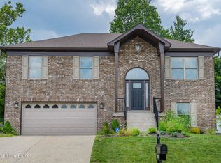 7606 Crestline Rd, Louisville, KY 40214