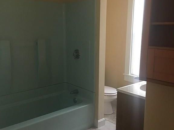 3rd image of 106 Thompson St #2