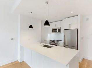 27-21 44th Dr #806, Long Island City, NY 11101