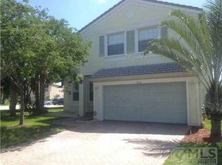 2216 Sloane Pl, Wellington, FL 33414