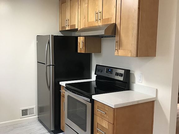 4th image of 610 Ansel Ave