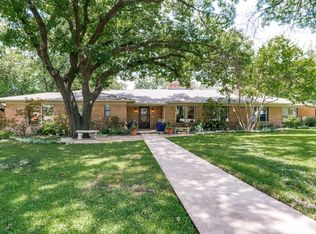 4640 Irvin Simmons Dr, Dallas, TX 75229