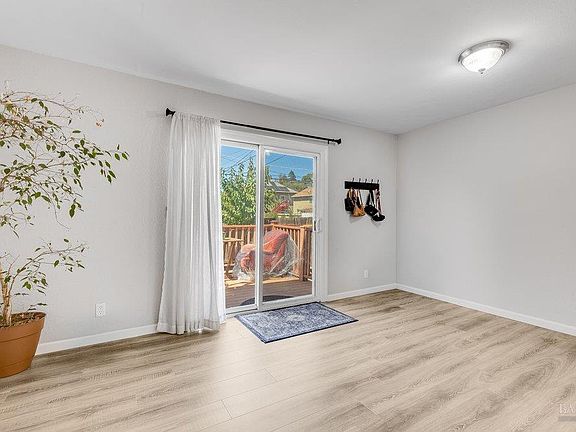 3rd image of 620 Capitol Street