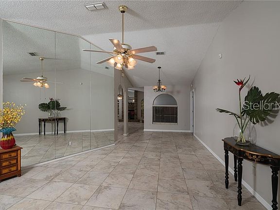 2nd image of 10111 Chesham Dr