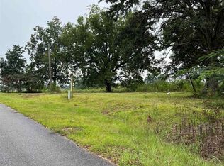 3 Zelma Wright Ln, Atmore, AL 36502