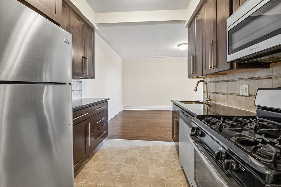 6870 Park Avenue Apartments 68 Park Ave Bloomfield NJ Zillow