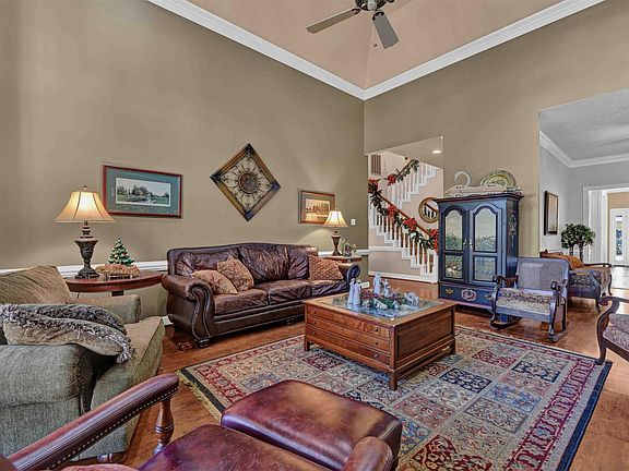 5th image of 5118 Blue Creek Dr