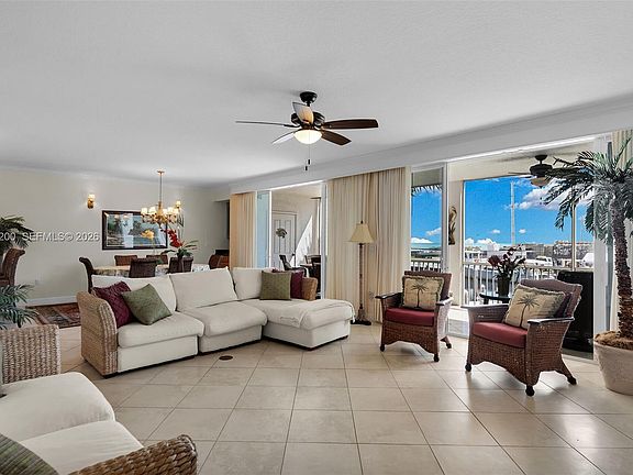3rd image of 101 Gulfview Dr #116D
