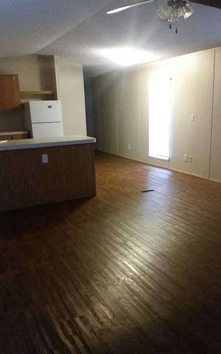 1st image of 1011 Frostwood St