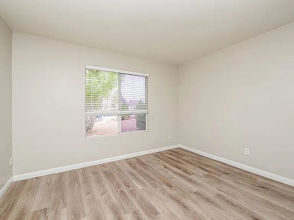 4th image of 5235 Acacia Grove St