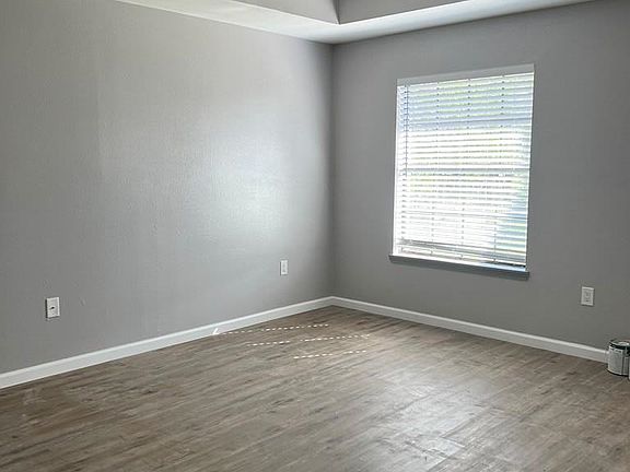 5th image of 137 Villa Del Sur Dr