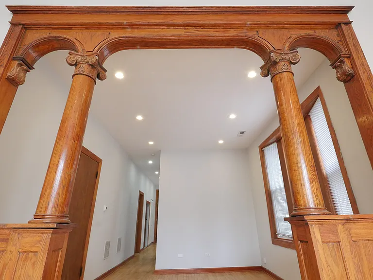 1424 N Maplewood Ave #3F — Photo 9
