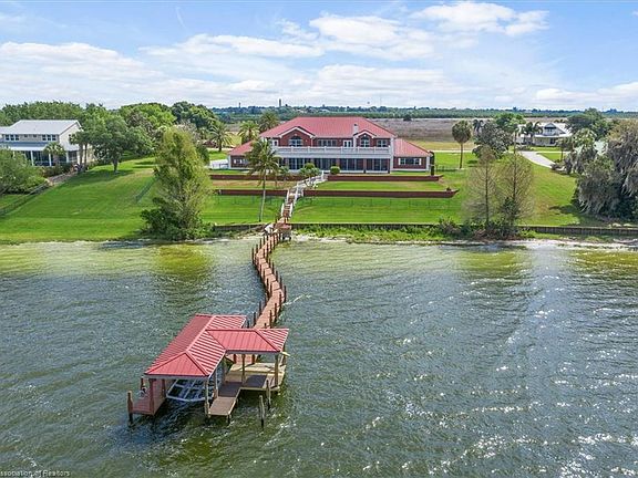 4th image of 728 Sunset Pointe Dr