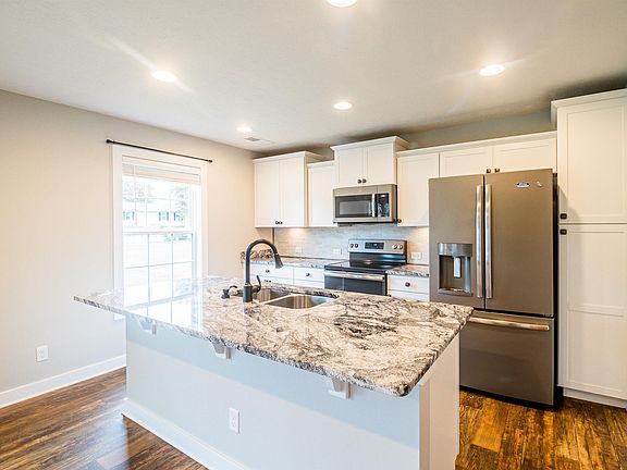 3rd image of 2678 W Julie Dr