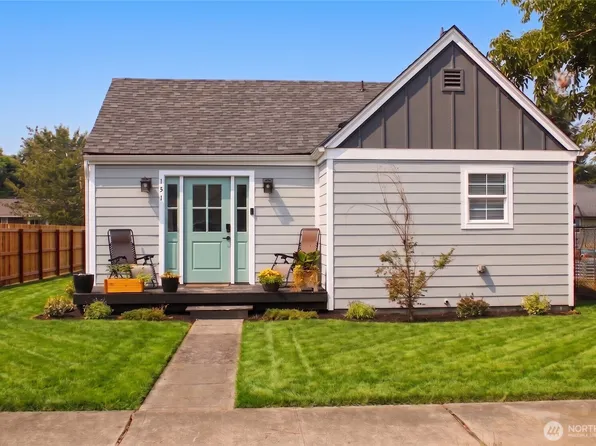 131 N 4th Street, Buckley, WA 98321