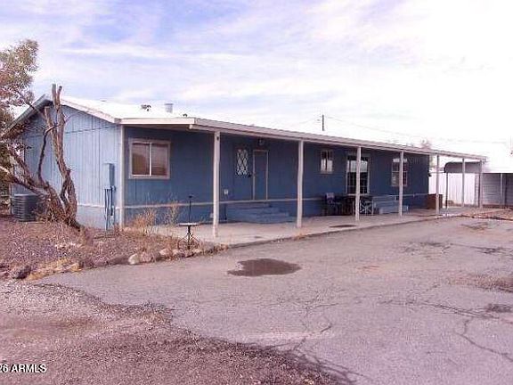 3rd image of 998 W PYRAMID Street