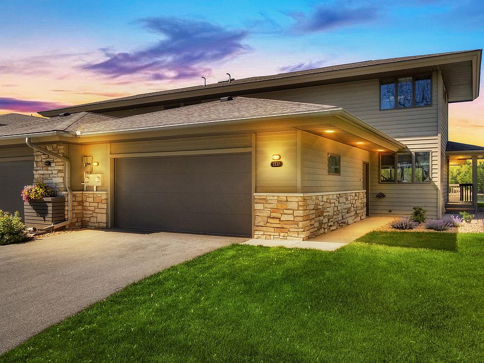 1st image of 1337 Moorings Dr