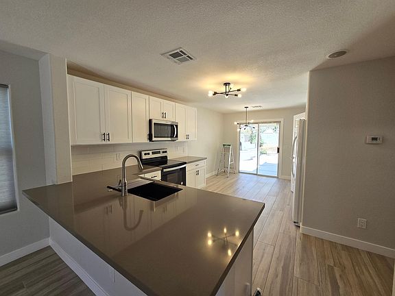 4th image of 13248 W Ventura St