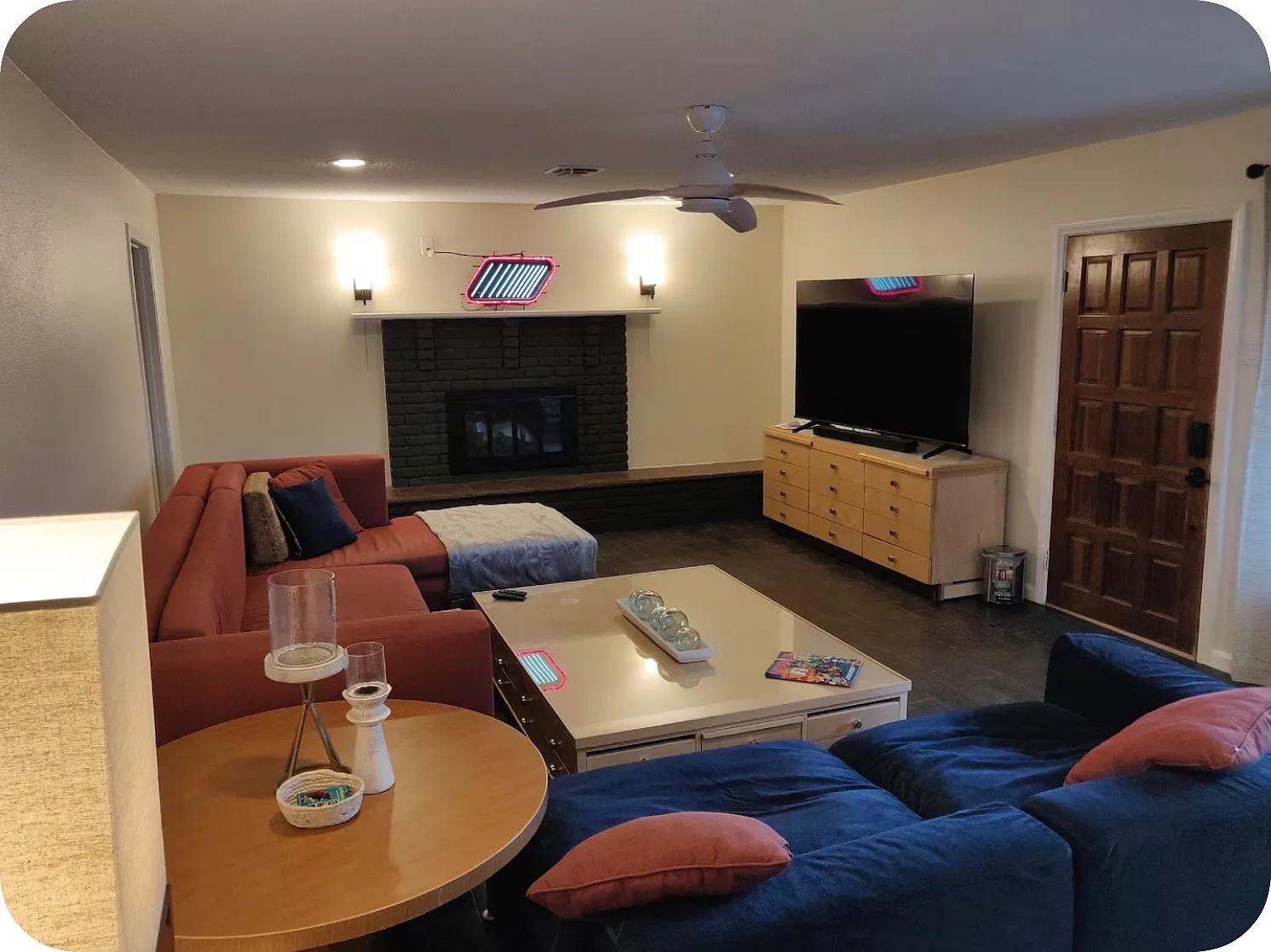 2 bed, 1200 sqft, $2,400 — Photo 1