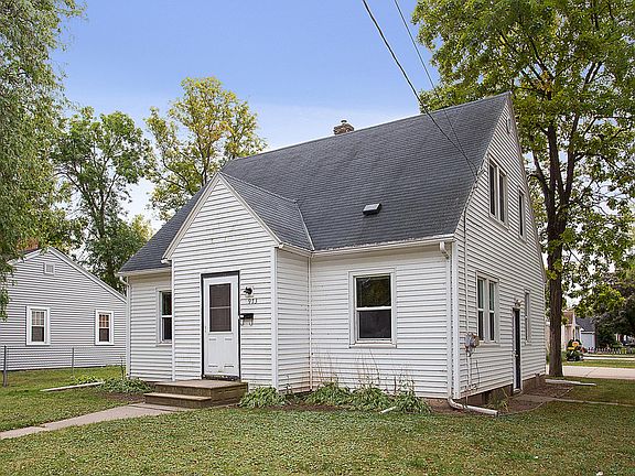 3rd image of 973 Hickory Hill Dr
