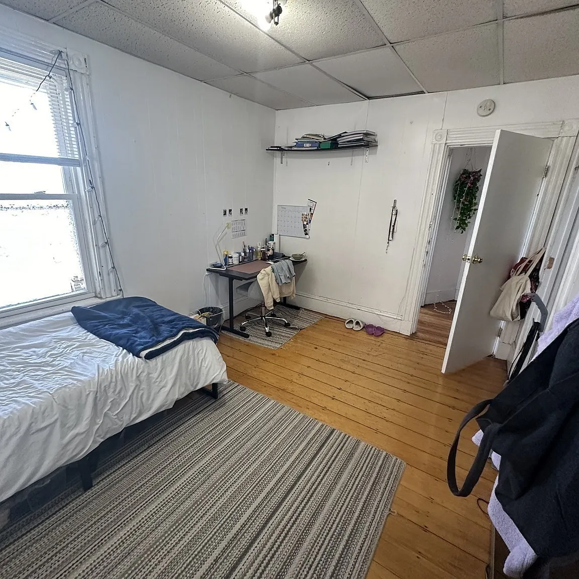 2 bed, 9999 sqft, $3,800 — Photo 2
