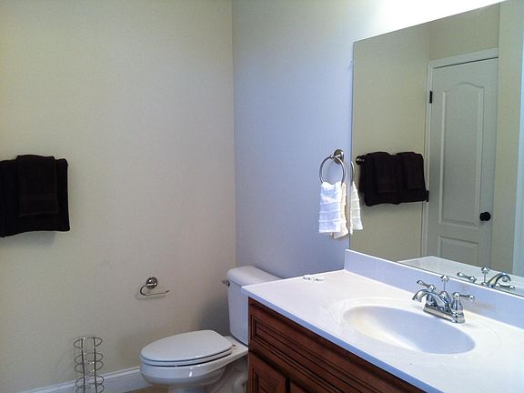 4th image of 319 Franklin Mdws #6