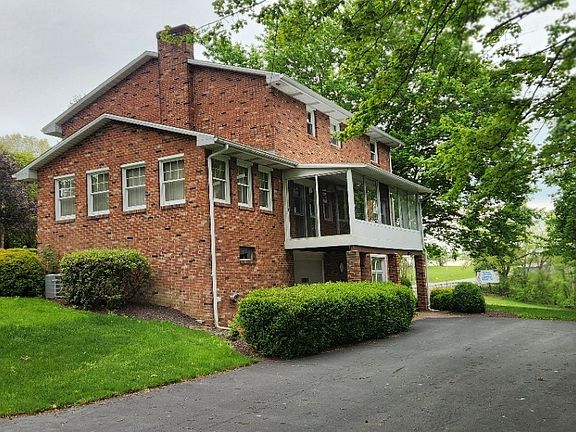 3rd image of 4534 Ellwood Rd