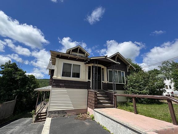3rd image of 315 Pine Street