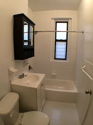 Rented by Newcastle Realty Services | media 13