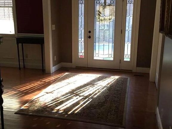 2nd image of 144 Graystone Hls