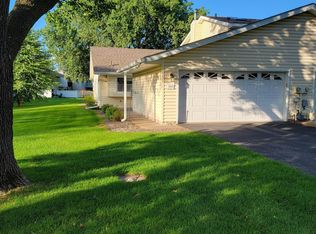291 Pleasure Creek Dr, Minneapolis, MN 55434
