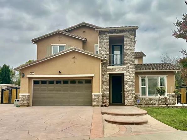 361 Cottages Ct, Camarillo, CA 93012