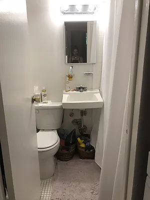 Rented by Addison Property Group | media 14