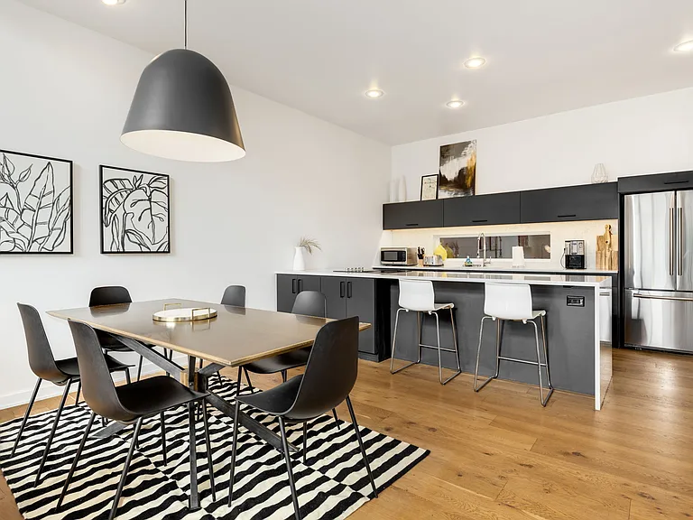 502 SE Tourmaline Mews — Photo 6