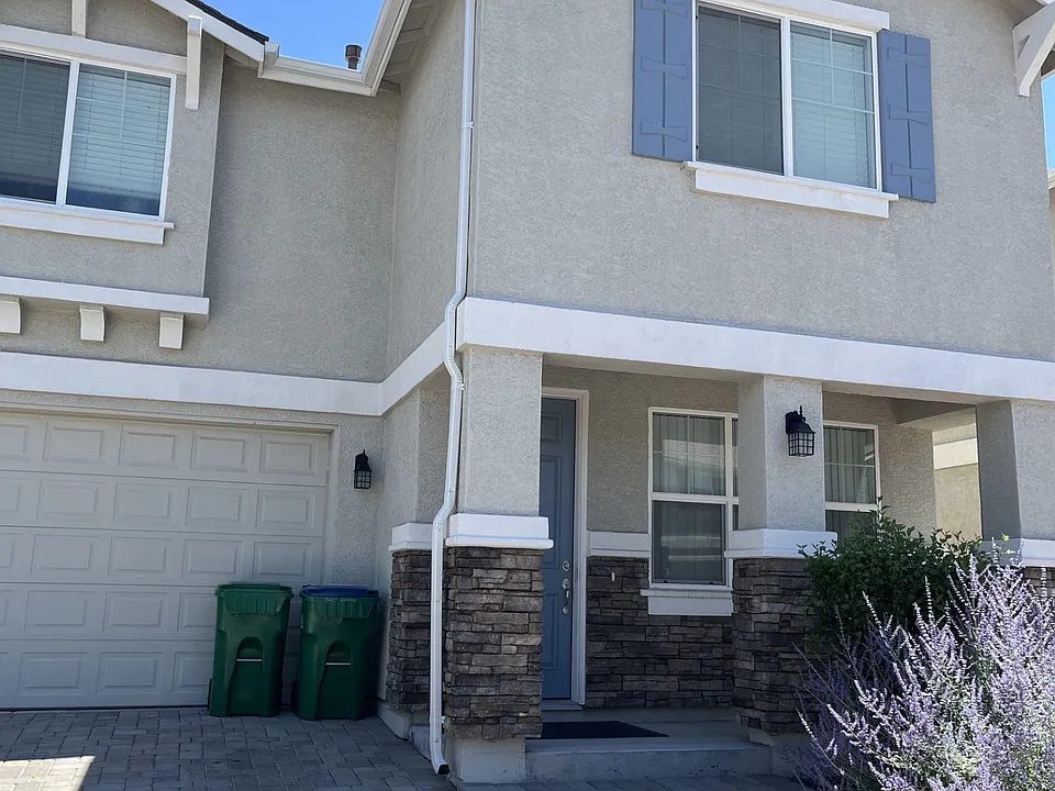 3632 Ruidoso St