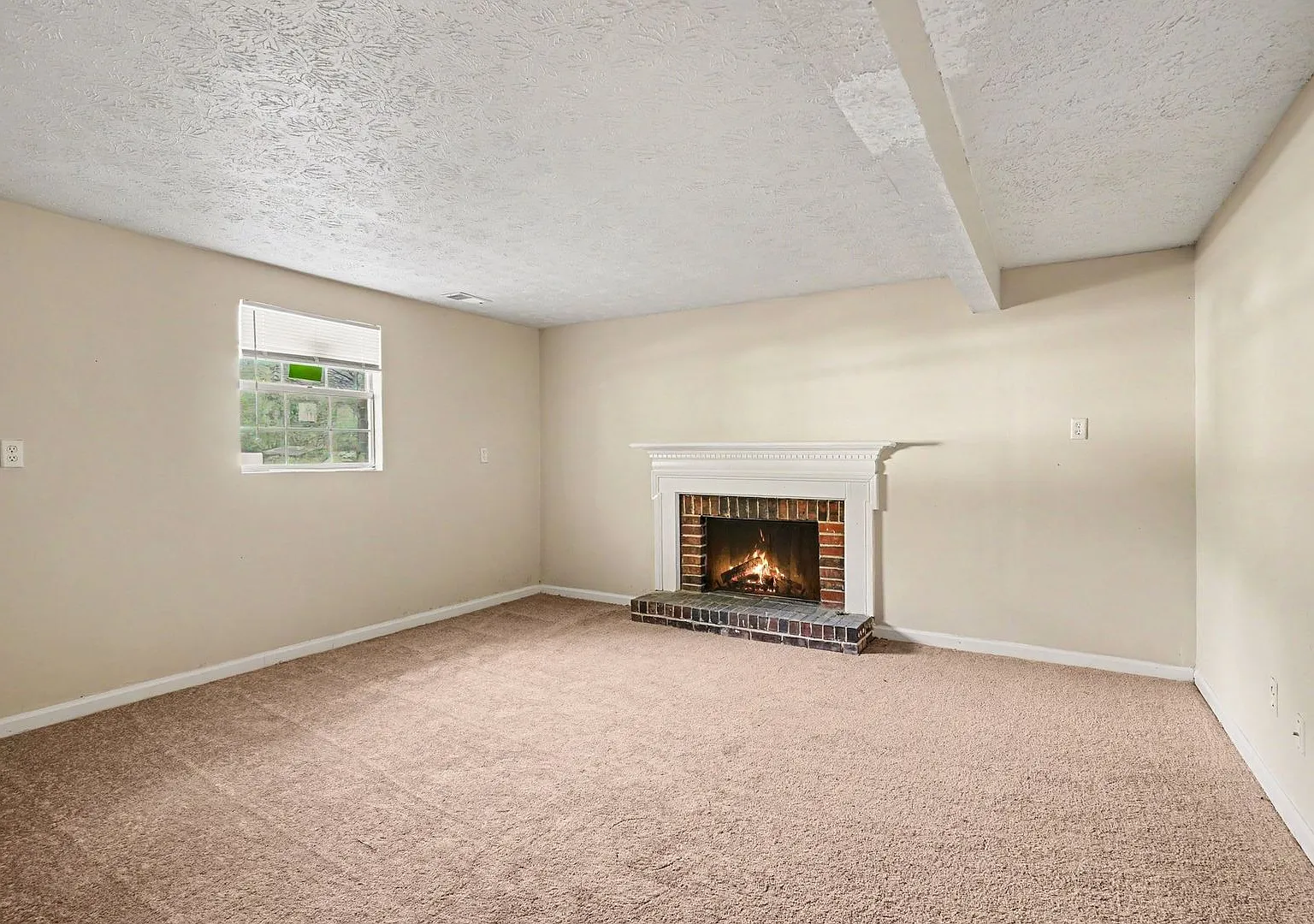 4 Bedroom 2 Bath House — Photo 2