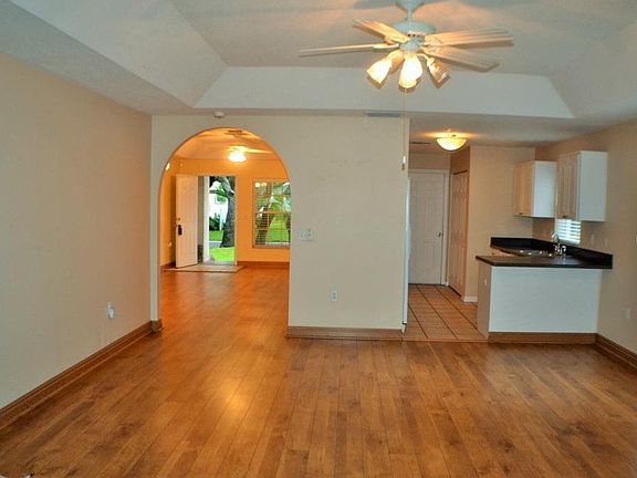 4th image of 4706 W Pearl Ave