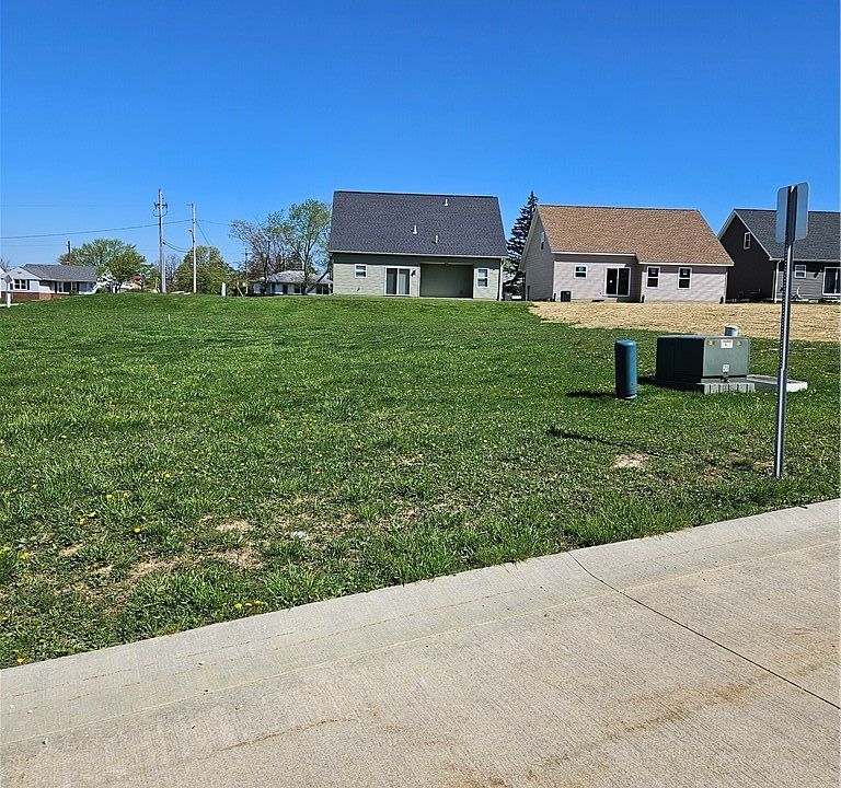 1st image of 58 Hubbell Way