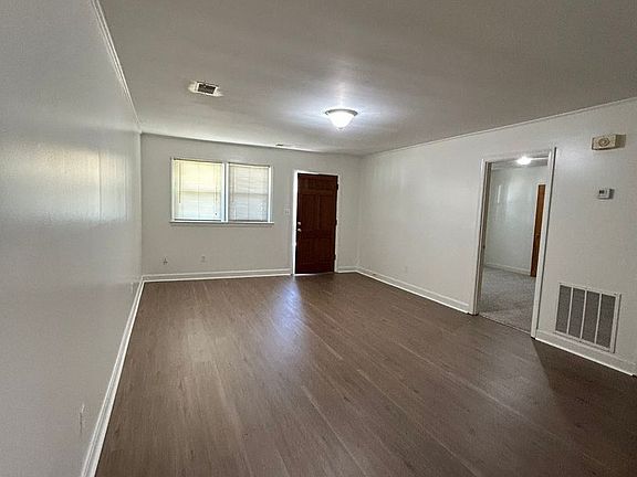 5th image of 326 W Hampton Ave #2758193D9