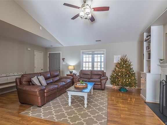 4th image of 351 Bent Creek Ln